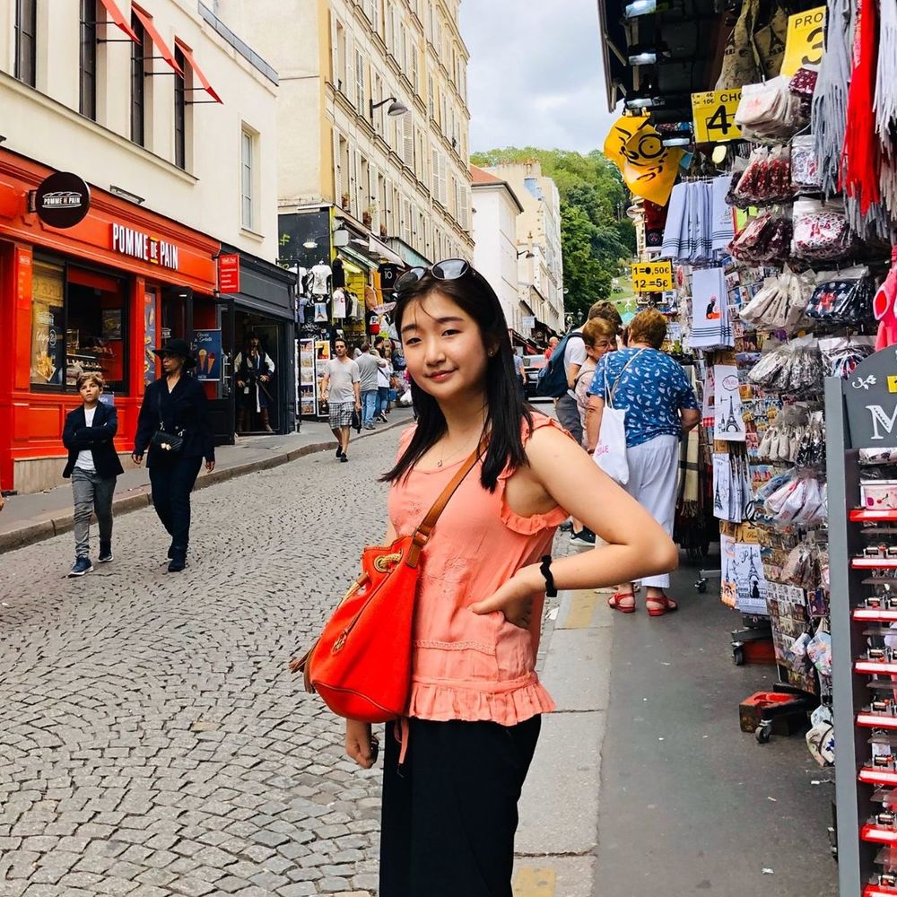 Meet your Posher, Joy